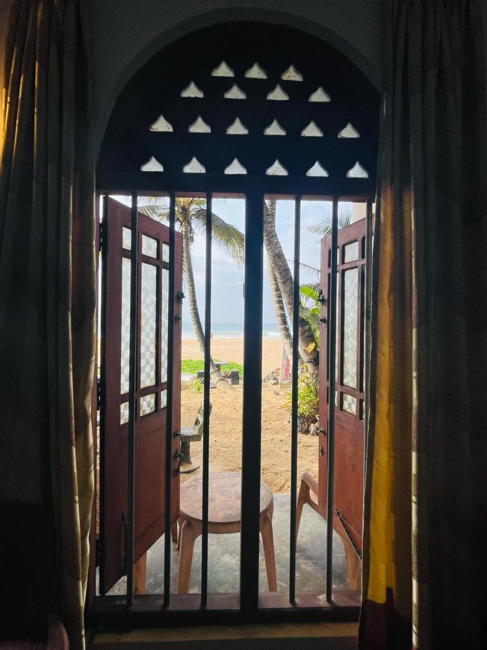 Sea Garden Beach Resort Habaraduwa Exterior photo