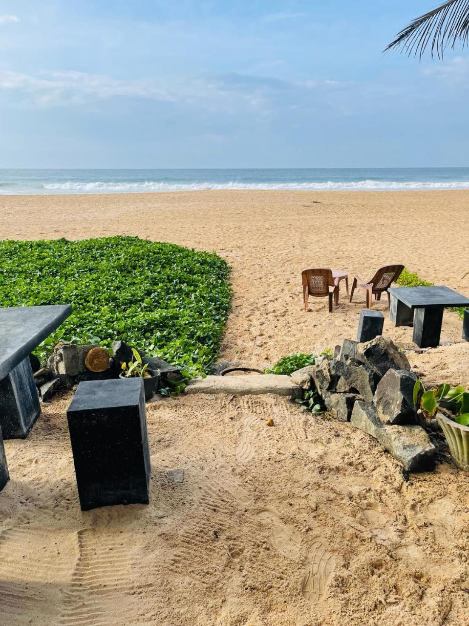 Sea Garden Beach Resort Habaraduwa Exterior photo