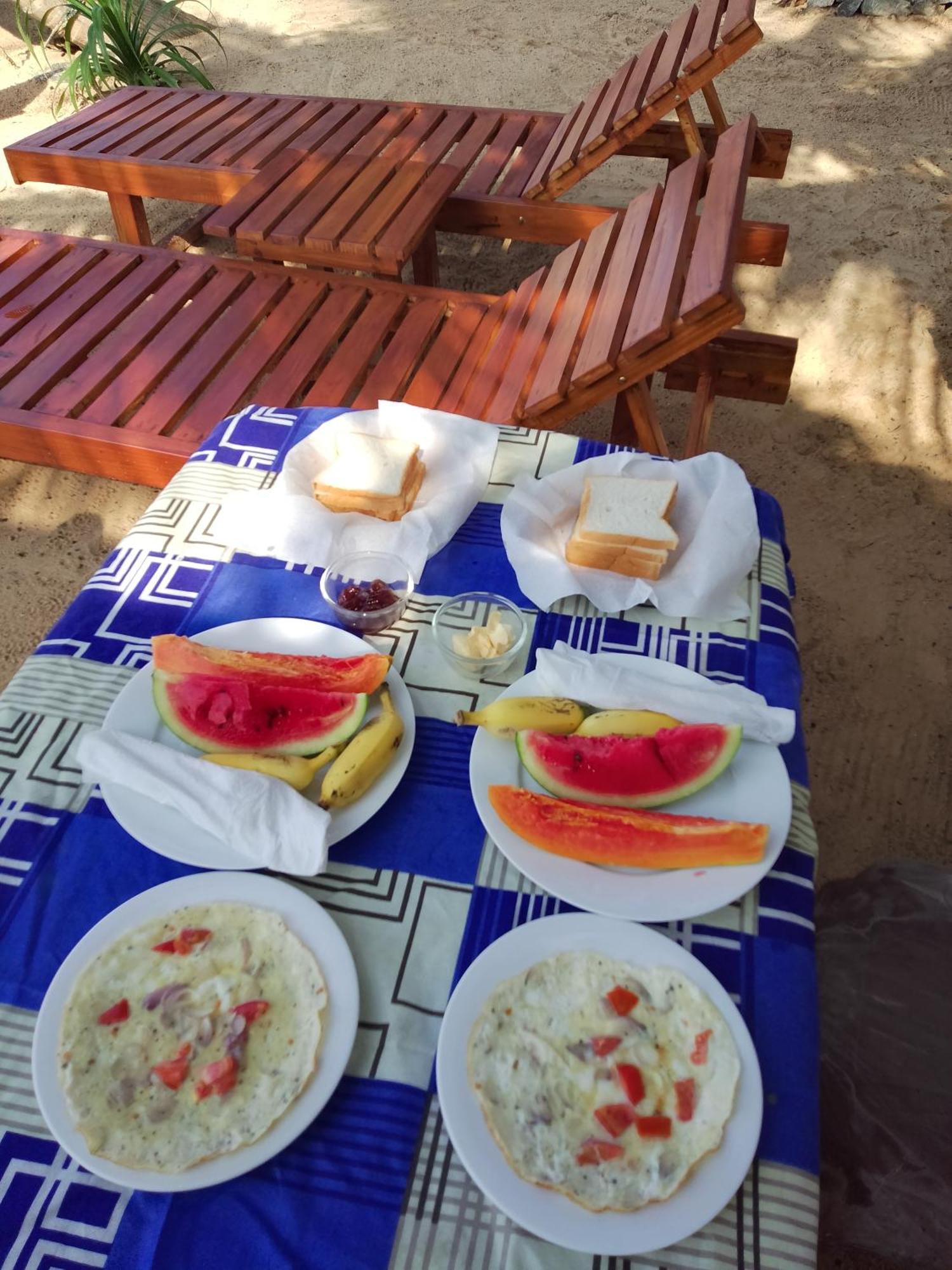 Sea Garden Beach Resort Habaraduwa Exterior photo